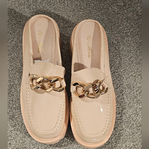 Mata from Lulu's Patent Platform Loafer - Picture 5 of 5